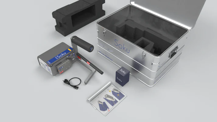 Inflation machine for SOKU air mattress with transportbox, out of aluminium, for the inflation machine and the air mattresses. 